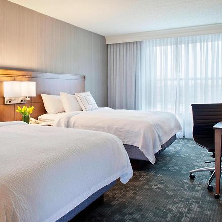 Hotel Courtyard By Marriott Pueblo Esterno foto
