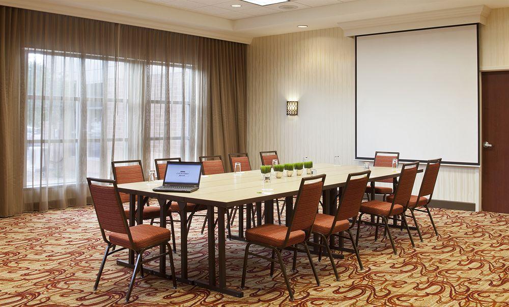 Hotel Courtyard By Marriott Pueblo Esterno foto