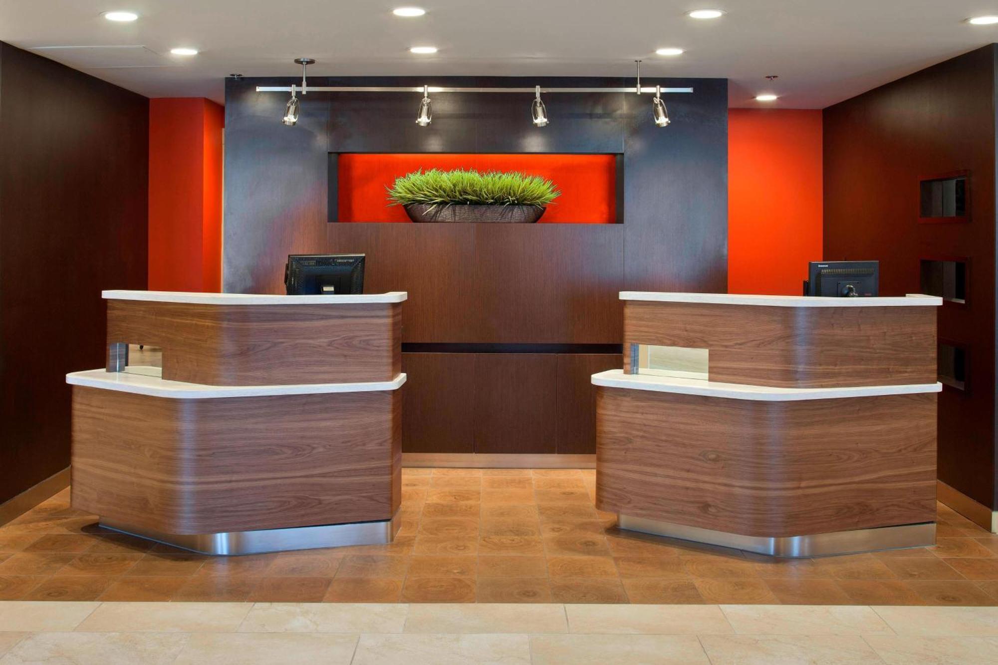 Hotel Courtyard By Marriott Pueblo Esterno foto