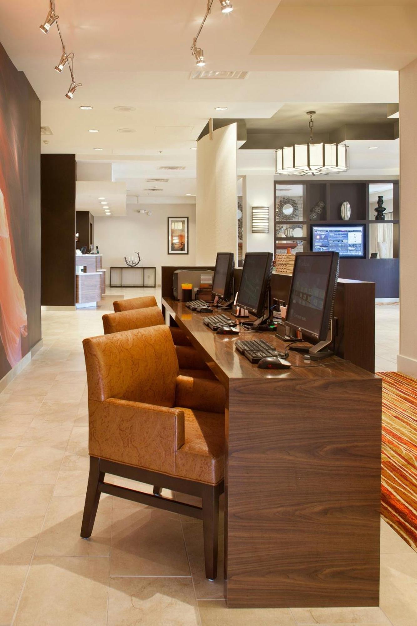 Hotel Courtyard By Marriott Pueblo Esterno foto