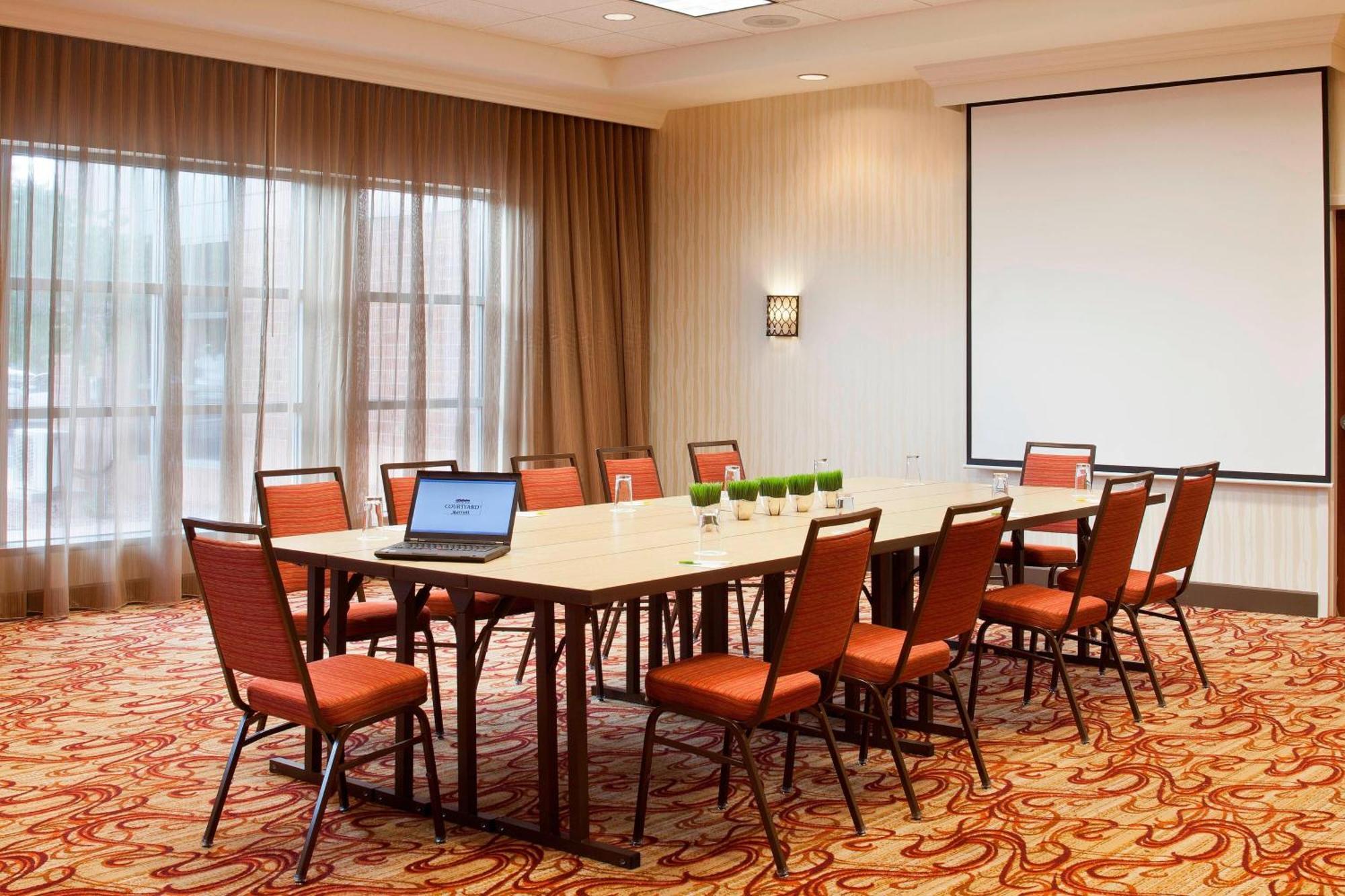 Hotel Courtyard By Marriott Pueblo Esterno foto