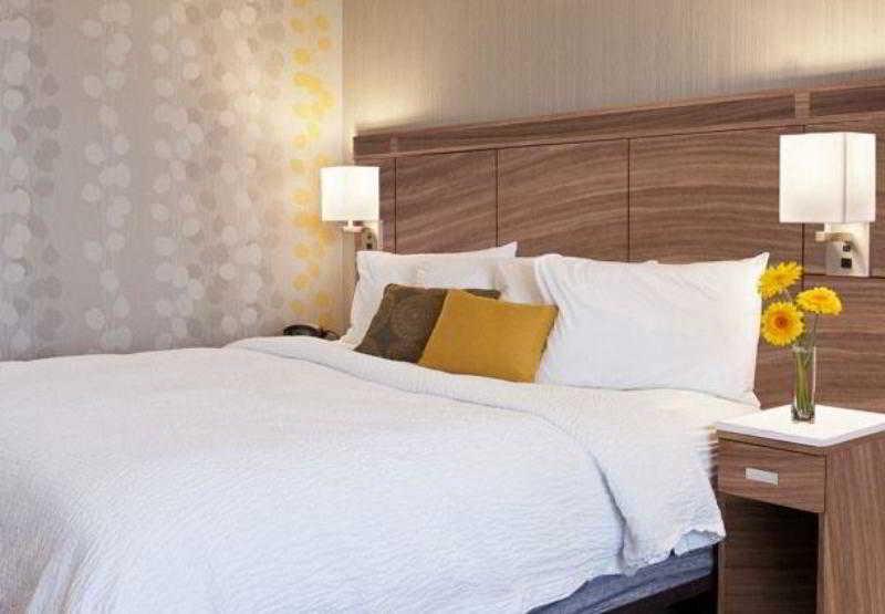 Hotel Courtyard By Marriott Pueblo Esterno foto