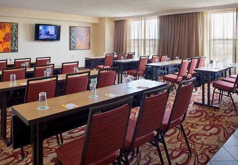 Hotel Courtyard By Marriott Pueblo Esterno foto