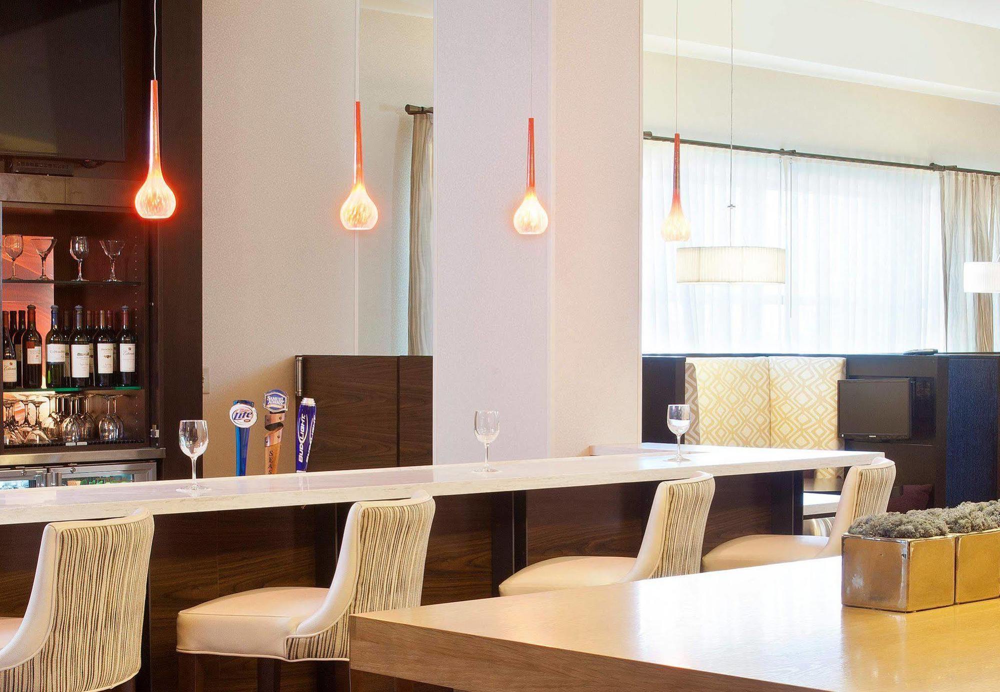 Hotel Courtyard By Marriott Pueblo Esterno foto